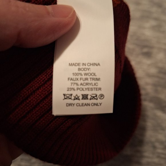 NWOT - Kate Spade - Blaze a trail- Fox hat & fox glove set - wool - one size - Picture 7 of 9